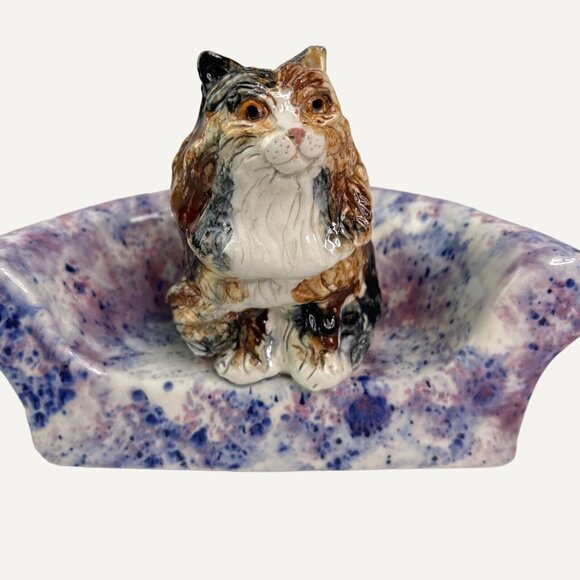 Cat on Couch Figurine Doreen Pickard Signed Ceramic UK Pottery - Picture 3 of 9